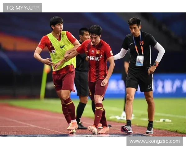 冲撞门将判罚标准解析：何时算犯规何时算合理身体对抗