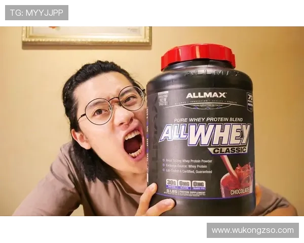 梅西家冰箱里塞满蛋白粉，连饮料都是按毫升算的